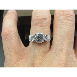 Size 7 Sterling Silver Round Triple Cubic Zirconia Gemstone Band Ring